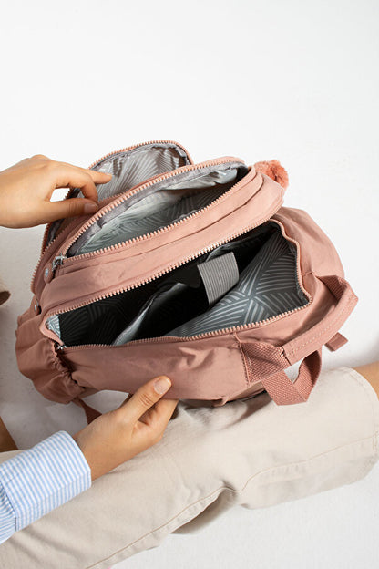 Sağlam Suya Dayanıklı Krinkıl Kumaş Çok Gözlü Orta Boy Laptop-Okul Ve Sırt Çantası